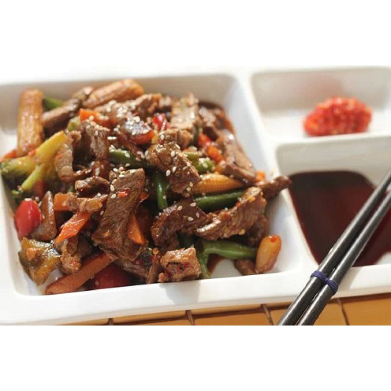 Lee Kum Kee Sarımsaklı Acı Biber Sosu 2130 gr Lee Kum Kee Sarımsaklı Acı Biber Sosu 2130 gr