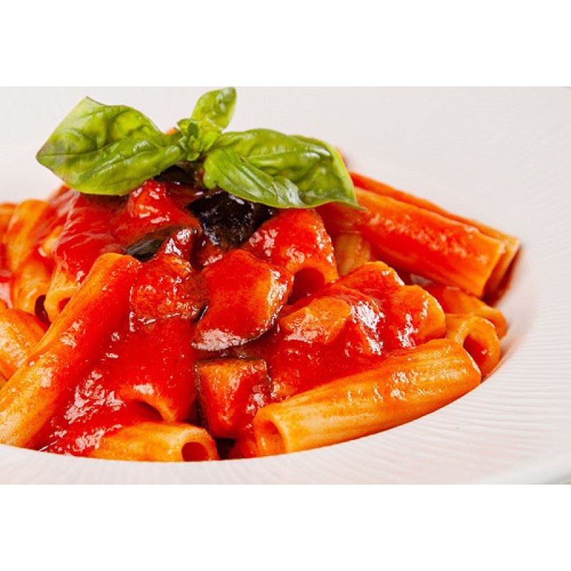 Divella Soyulmuş Bütün Domates Konservesi 800 gr Divella Soyulmuş Bütün Domates Konservesi 800 gr