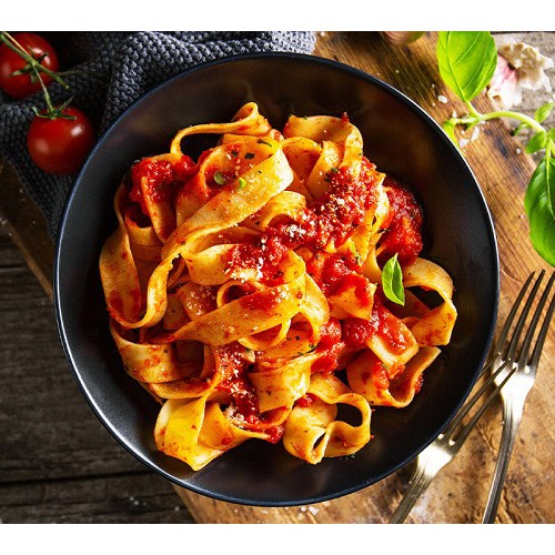 Divella Soyulmuş Bütün Domates Konservesi 800 gr